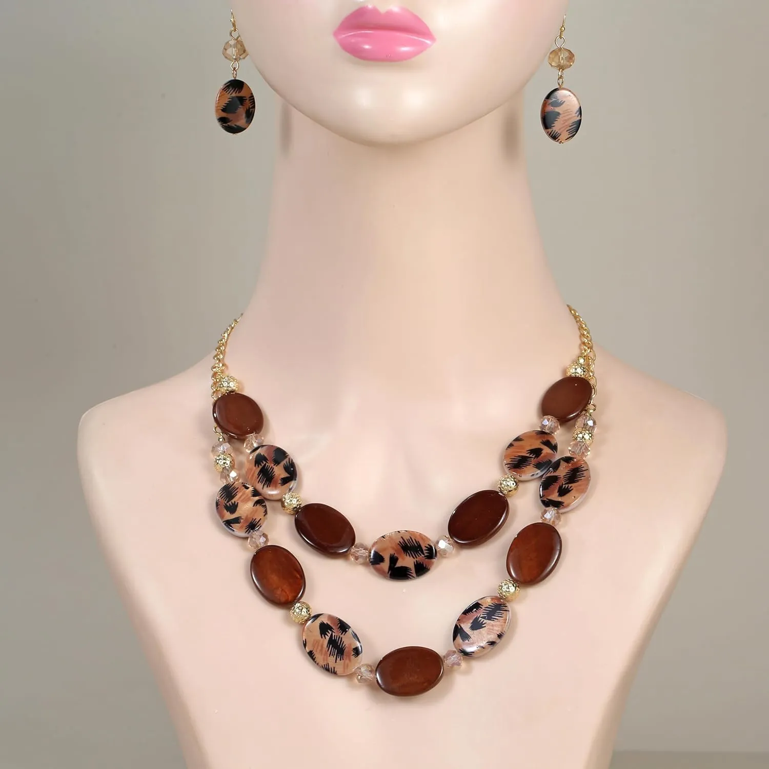 2 Layered Chunky Beaded Shell Necklace for Women Sea Shell blue/yellow/red/green/turquoise/teal/white Statement Necklace and Earring Set Elegant Women Necklace Set Jewelry Sets for Women