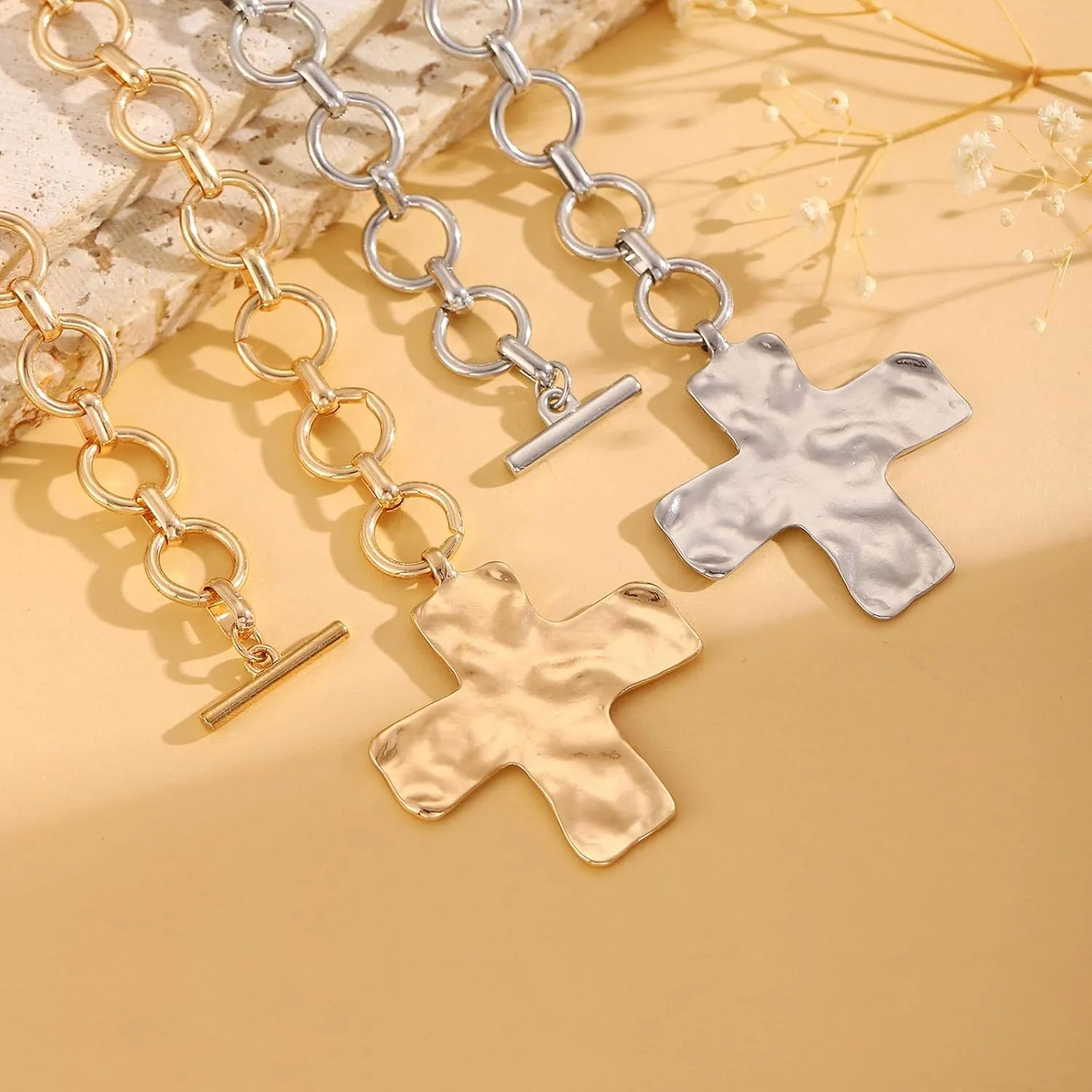 Angyape Chunky Cross Necklace for Women, Statement Hammered Bold Cross Necklace Non Tarnish Paperclip Thick Chain Vintage Layering Toggle Clasp Pendant Choker Jewelry