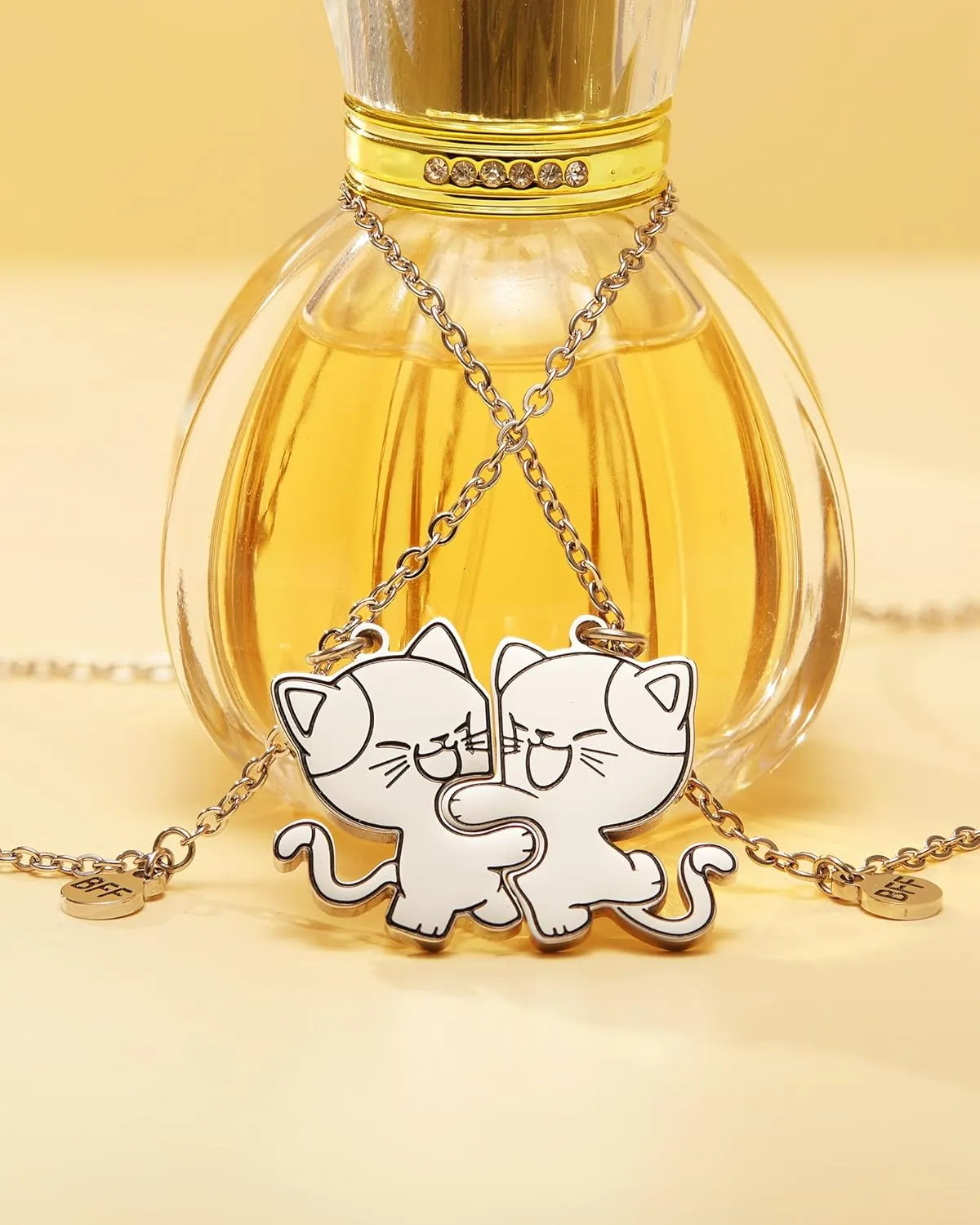 Best Friend Pendants Jewelry BFF Necklace 2 Gifts Matching Friendship Necklaces for 2 Teen Boys Girls Bestie Sister.