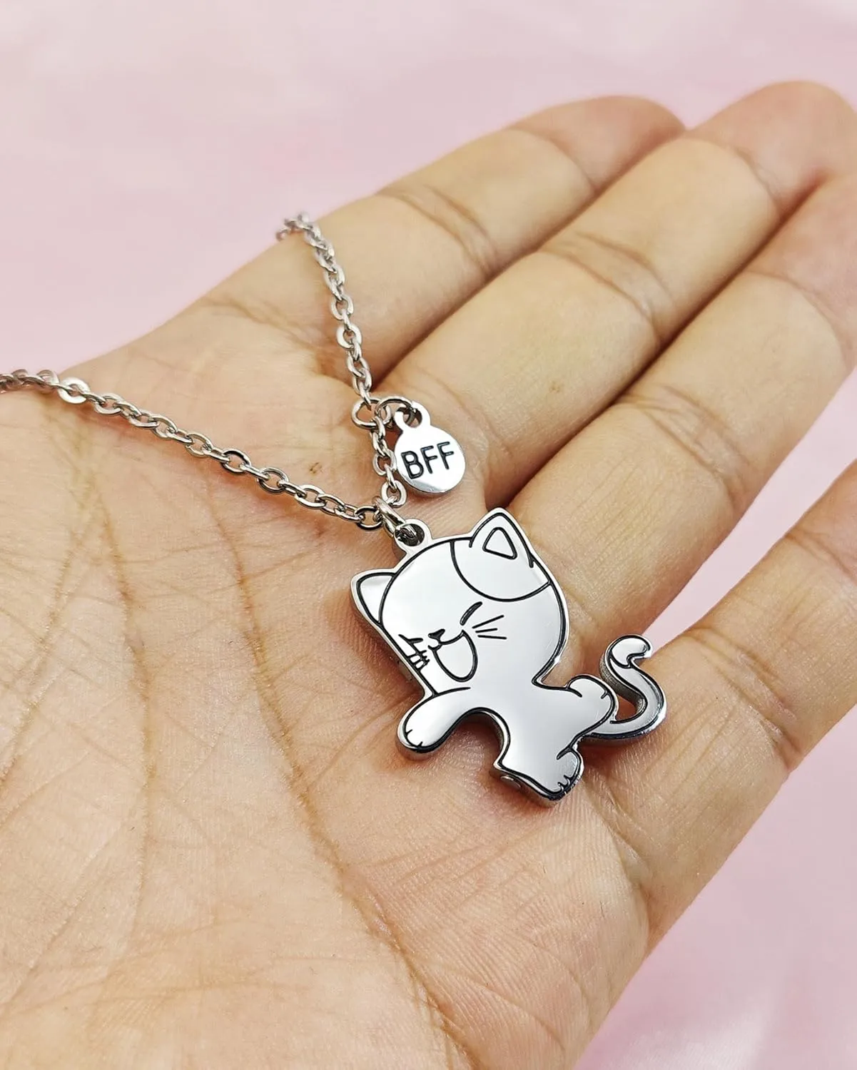 Best Friend Pendants Jewelry BFF Necklace 2 Gifts Matching Friendship Necklaces for 2 Teen Boys Girls Bestie Sister.