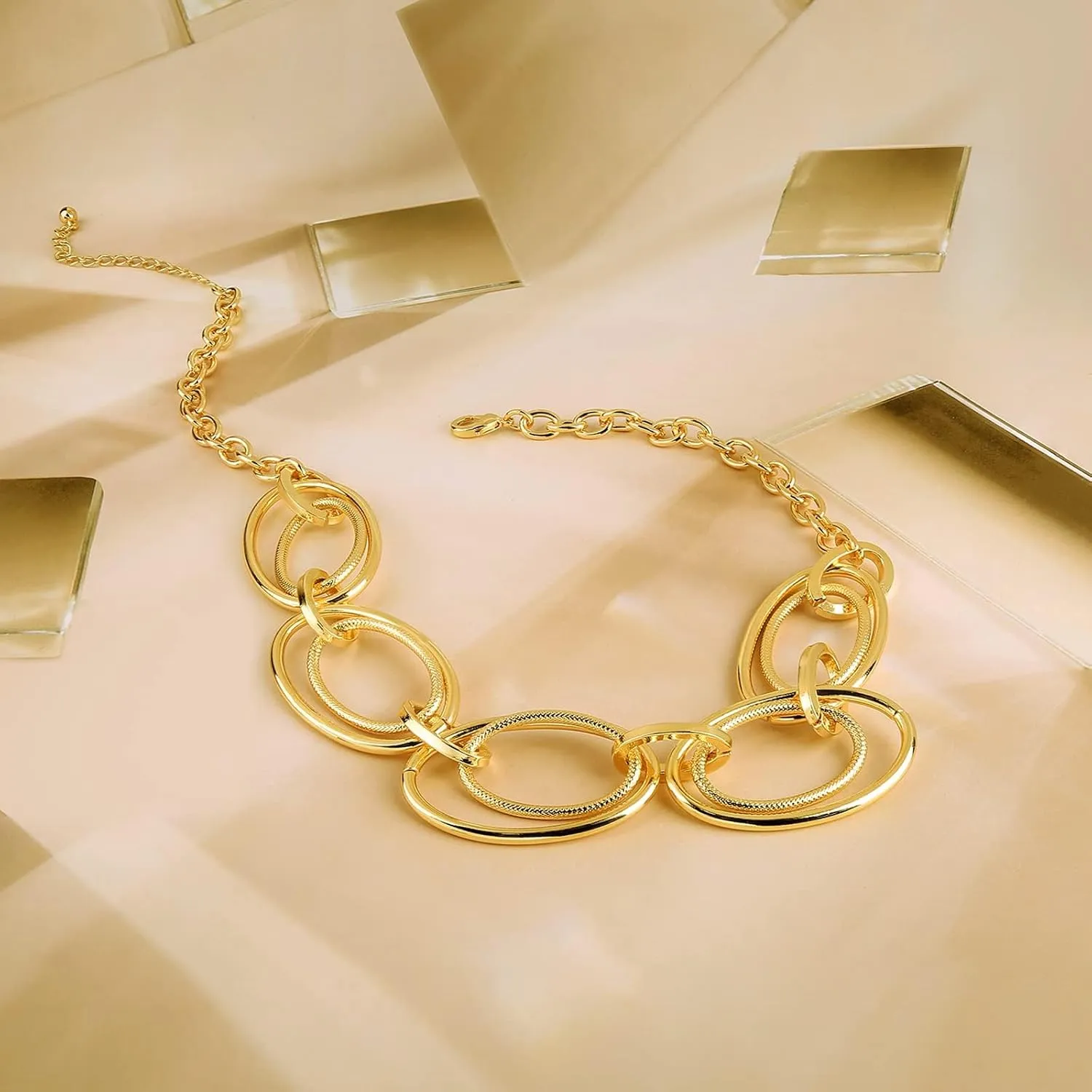 Chunky Gold Necklace for Women: 14k Gold Plated Loop Chain Link Statement Choker Necklace for Women - Chunky Fashion Pendant Jewelry