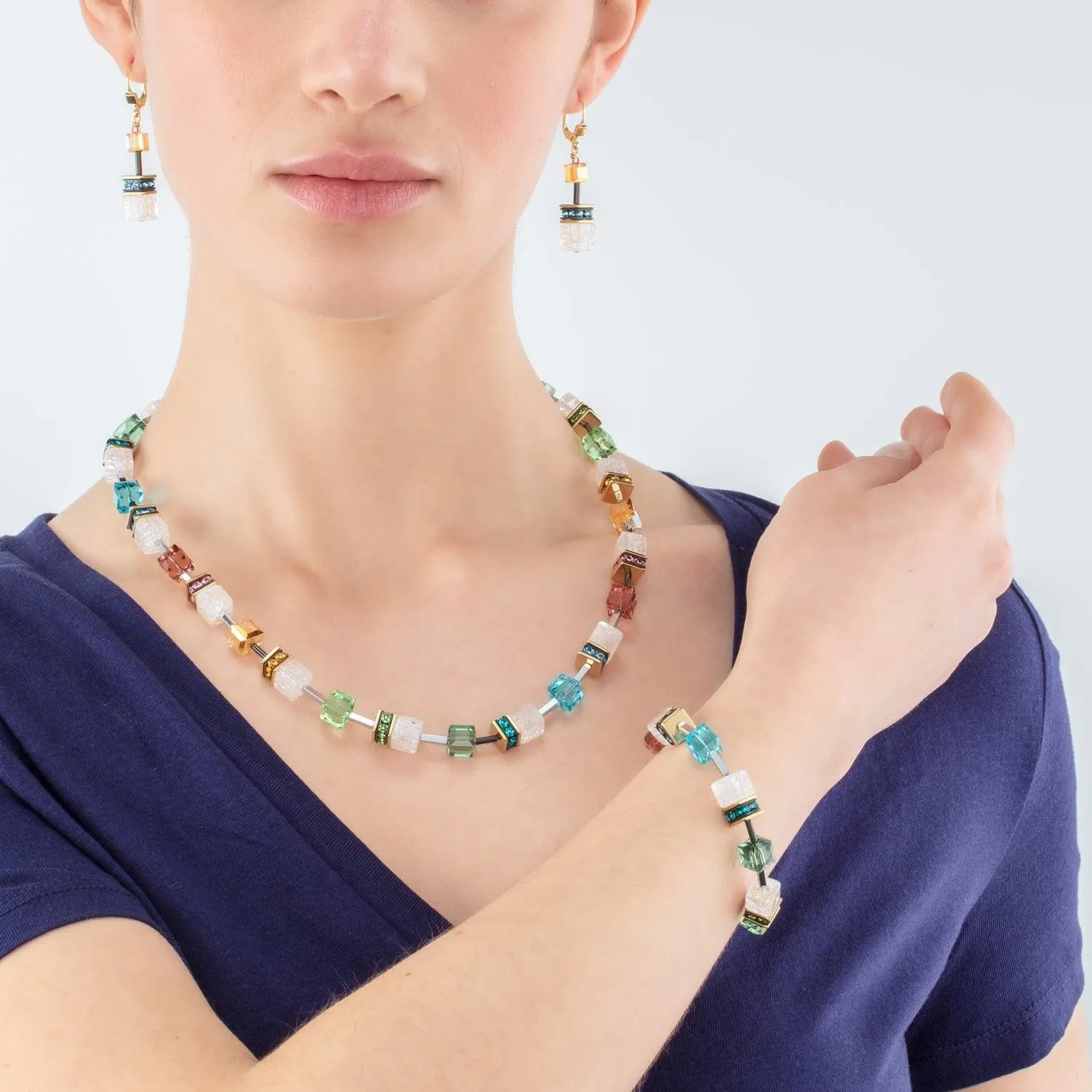 Coeur De Lion GeoCUBE® Iconic Statement Gold Multicolour Necklace