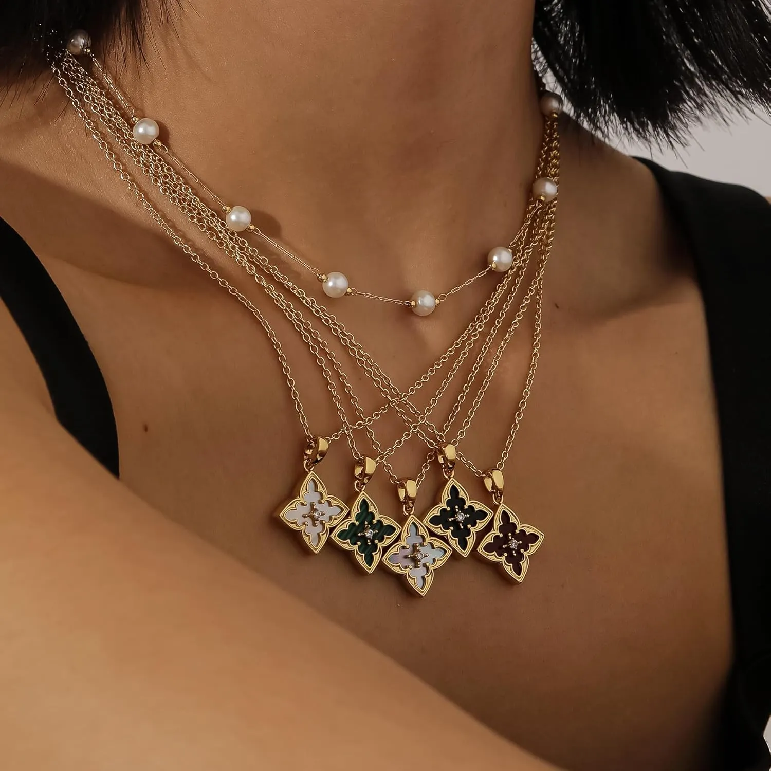 Gold Clover Necklace & Glass Bead Chain Jewelry Set Dainty 14K Gold Plated Pendant Necklace Adjustable Choker Charm Colorful Clover Pendant Lucky Necklaces for Women.