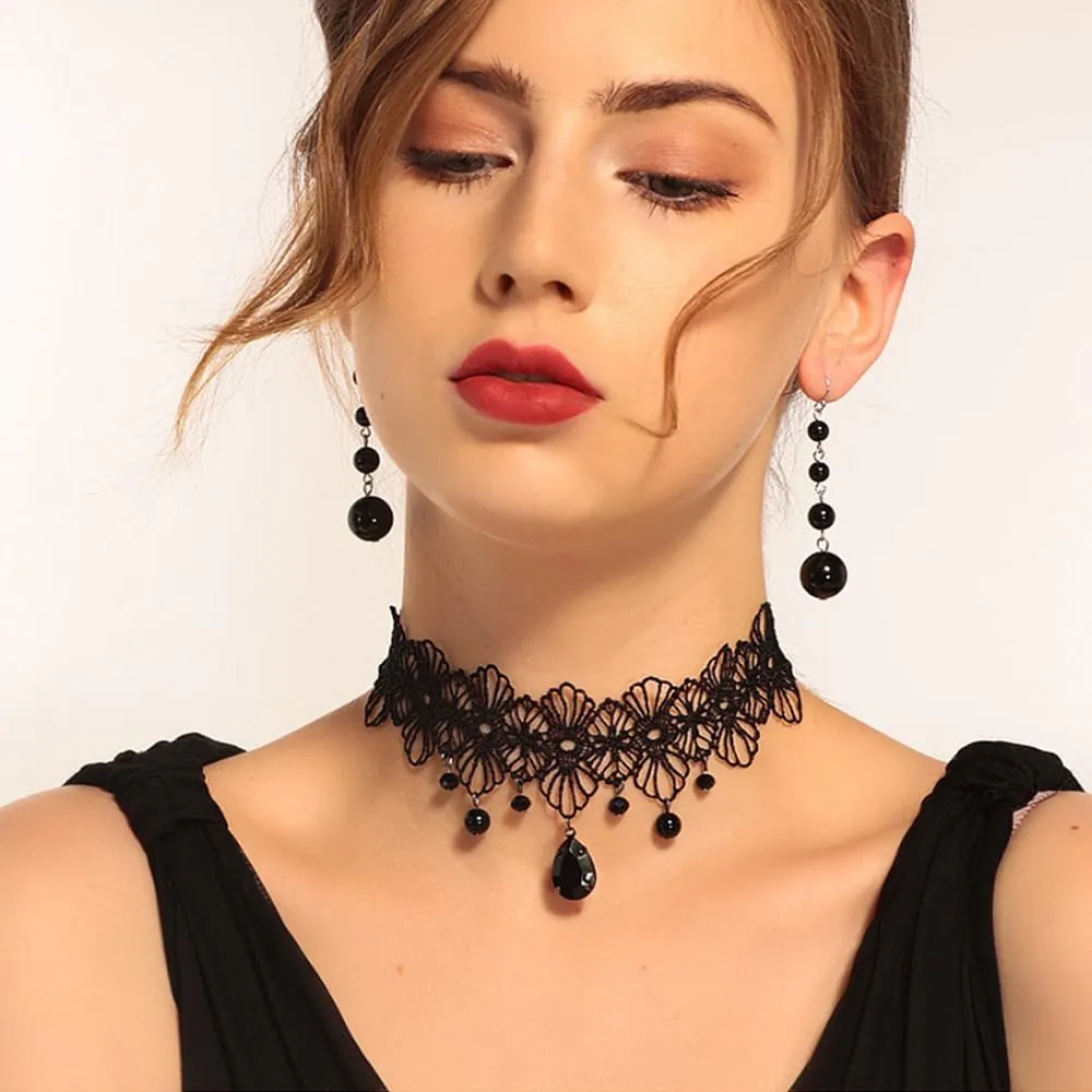 Gothic Black Lace Crystal Choker Necklace for Women Adjustable Layered Velvet Leather Lace Collar Halloween Party Costume Jewelry