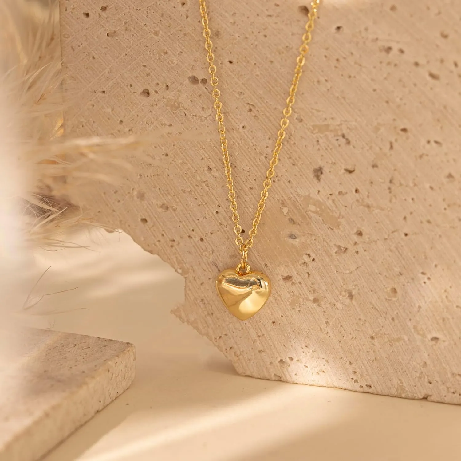 Heart Necklace - Dainty 14K Gold Necklaces for Women Trendy Small Heart Pendant Simple Choker Neckace Gold Jewelry for Women Gifts