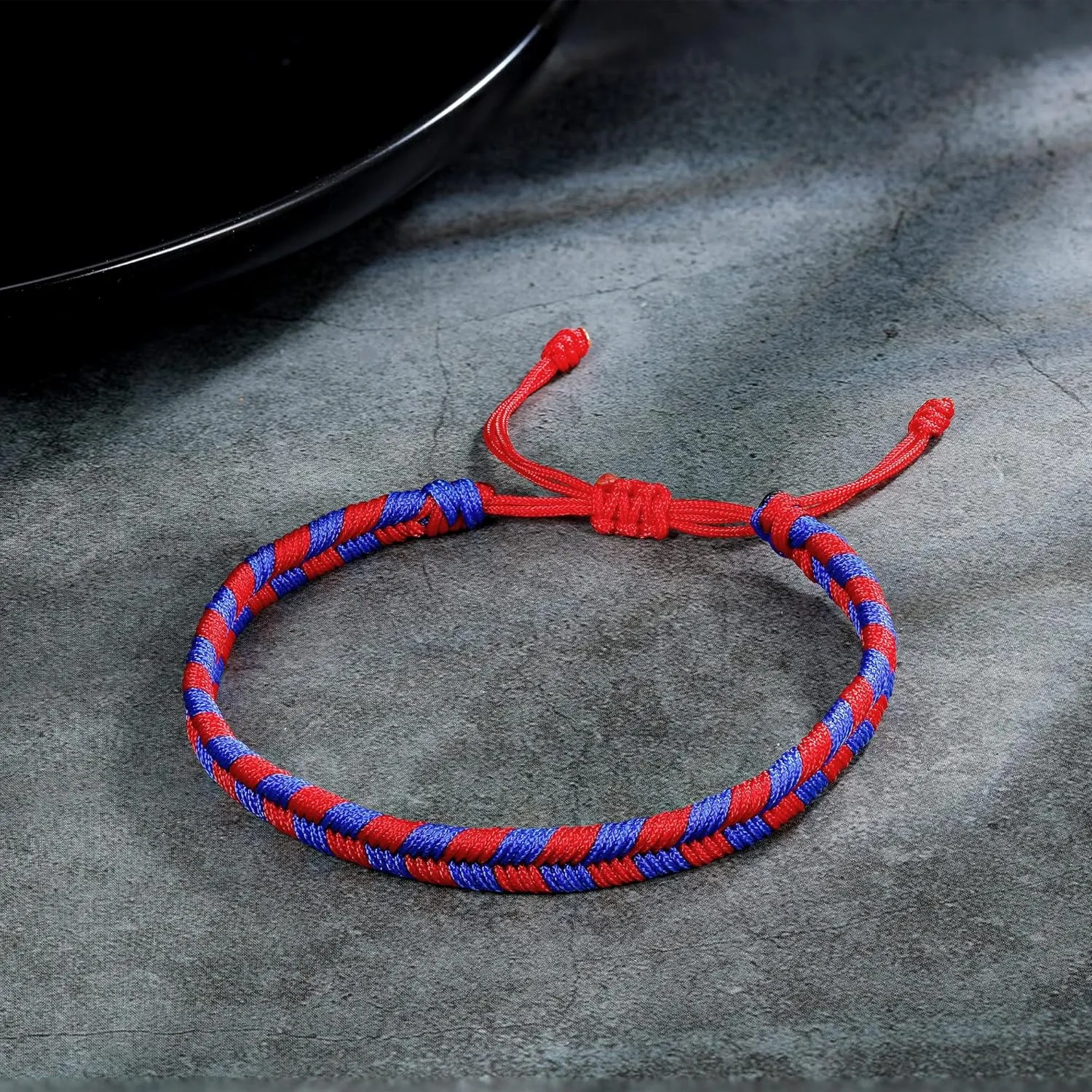 JENDEAR SHINE Braided Rope Bracelet for Men, Plaid Pattern Hand Braided Adjustable Nylon Bracelet, Birthday Friendship Gift for Men.