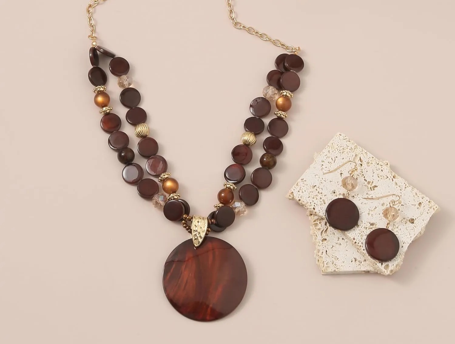 Layered Beads Statement Fashion Necklace Chunky Jewelry Set Big Colorful Glass Stone Circle Shell Pendant Choker Necklace and Earring Set for Women