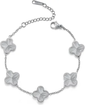 Lucky Clover Bracelet for Women | Designer Silver Clover Bracelet | Lovely Gift for Women