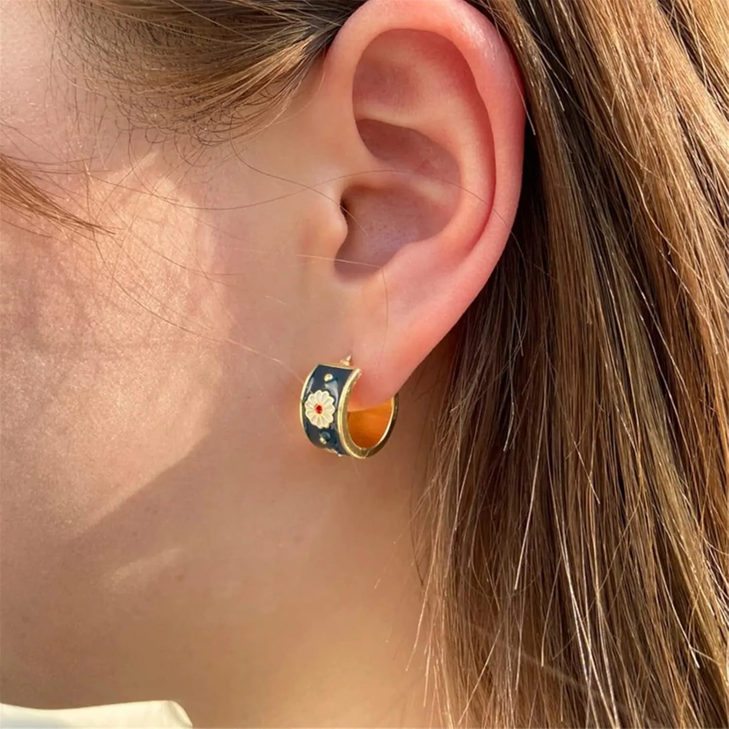 MALOYANVE 925 Sterling Silver Sunflower Studs Earrings for Women Dainty Cute 14k Gold Plated Vintage Boho Daisy Flower Piercing Stud Earrings Jewelry
