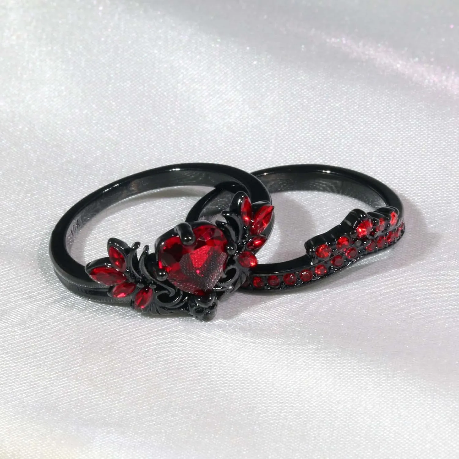 Matching Rings Black Plated Couple Rings Wings 1CT Heart Red CZ Wedding Ring Sets