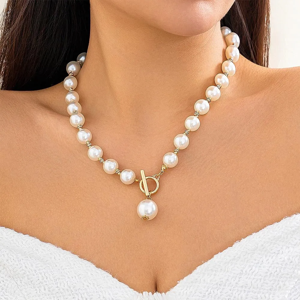 Pearl Pendant Necklace,Charming Black Chunky Beaded OT Toggle Clasp Collar Necklace,Aesthetic Valentine's Day Jewelry Gift for Women