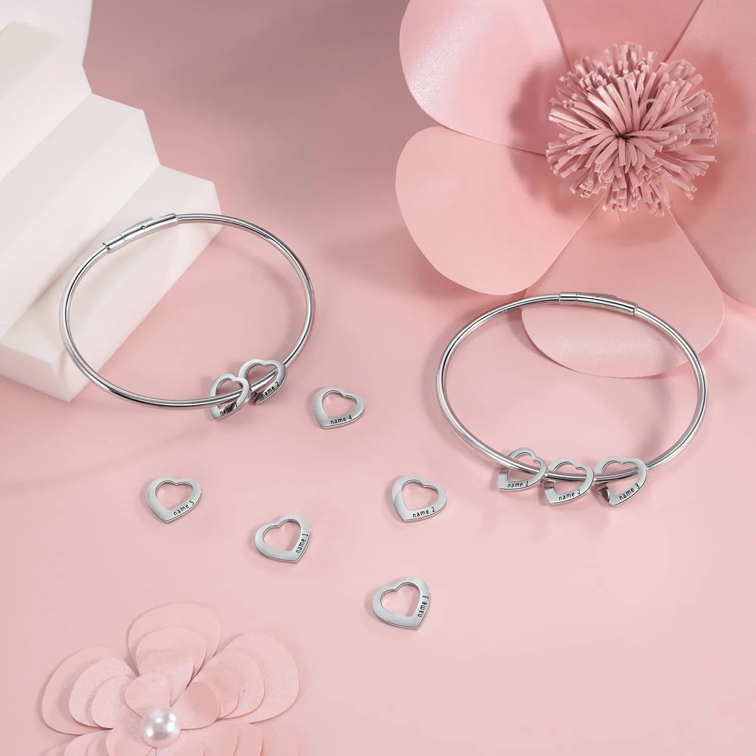 Personalized Women's Bracelet with Heart Pendants Custom 3-5 Names Bracelet Family Jewelry Gift for Women