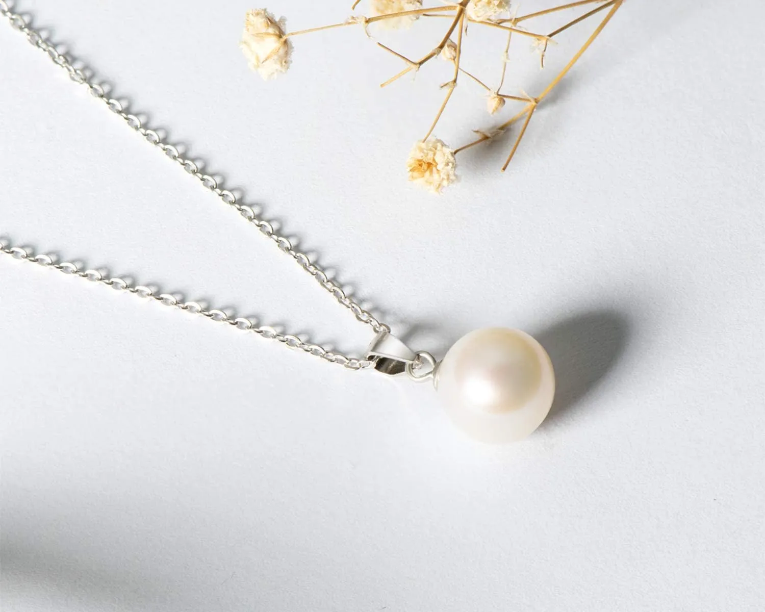 Simple Pearl Necklace for Women, 925 Sterling Silver Freshwater Cultured Single Pearl Pendant Necklaces, Anniversary Birthday Wedding Jewelry Gifts for Mom Wife Daughter