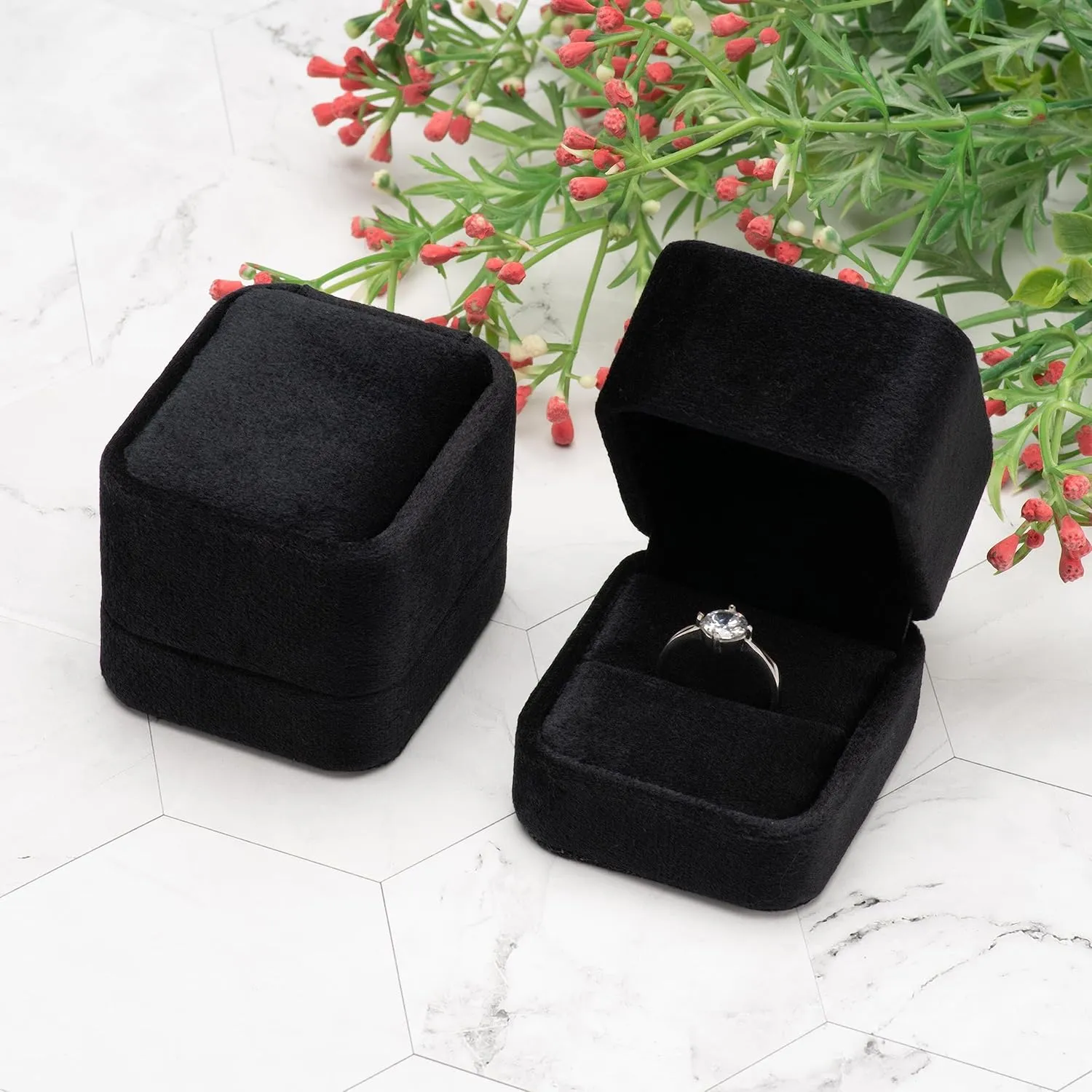 Velvet Single Ring Box Case Holder for Engagement Proposal Birthday Wedding,Jewelry Ring Gift Box Jewelry Packaging Box (Black)