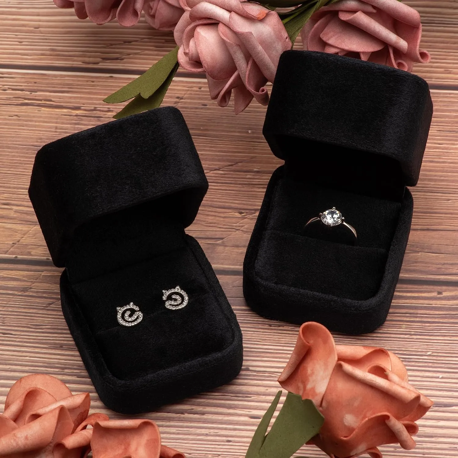 Velvet Single Ring Box Case Holder for Engagement Proposal Birthday Wedding,Jewelry Ring Gift Box Jewelry Packaging Box (Black)