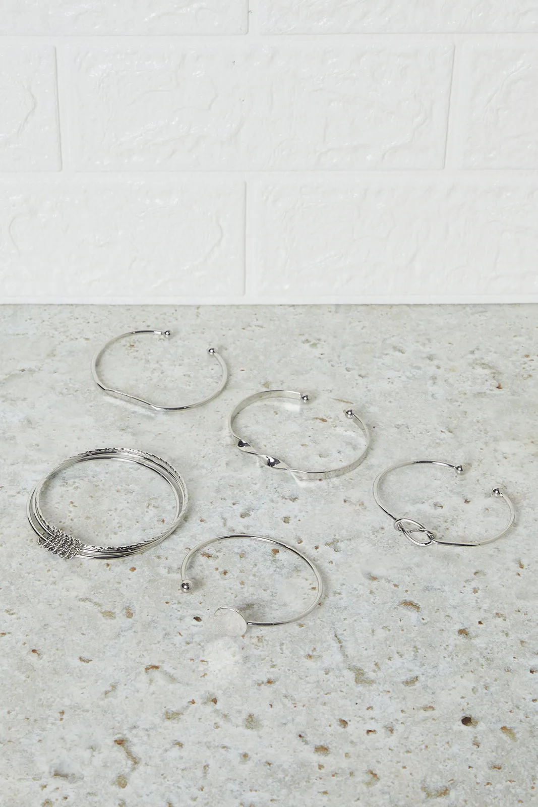 Women Silver Embellished Bangle Set (Pack Of 5)