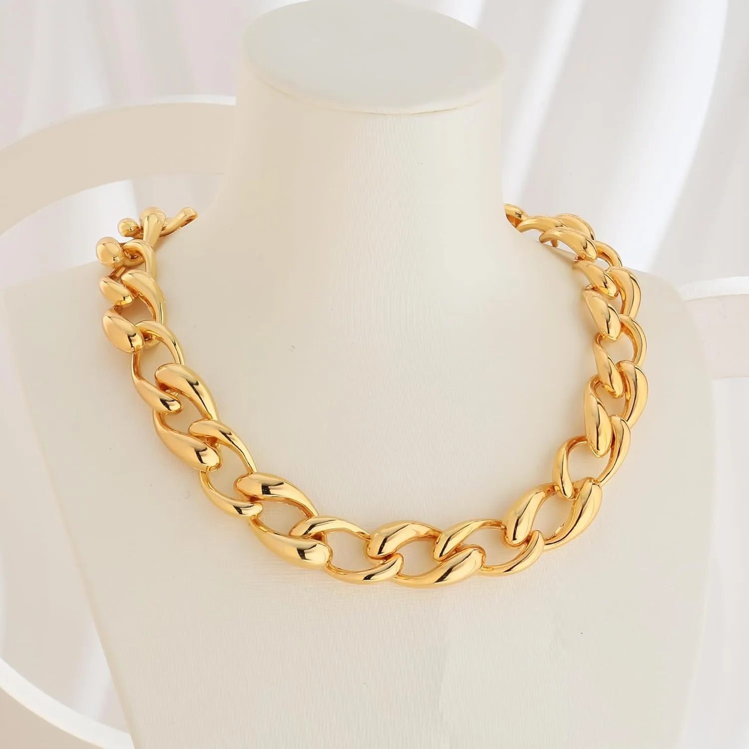WOWORAMA Chunky Gold Necklace for Women Men Thick Chunky Chain Choker Necklace Unisex Trendy OT Toggle Necklace Cool Gold Statement Necklaces
